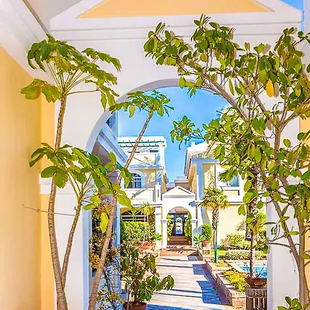 Oleholidays Aloha Gardens Apartment